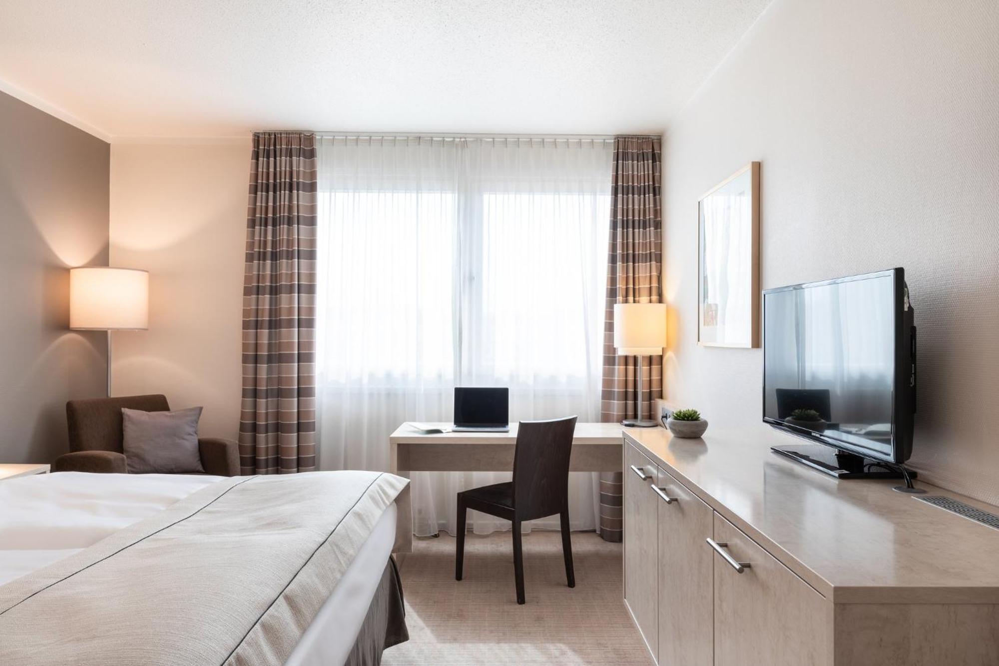 Garner By Ihg Hotel 4*
